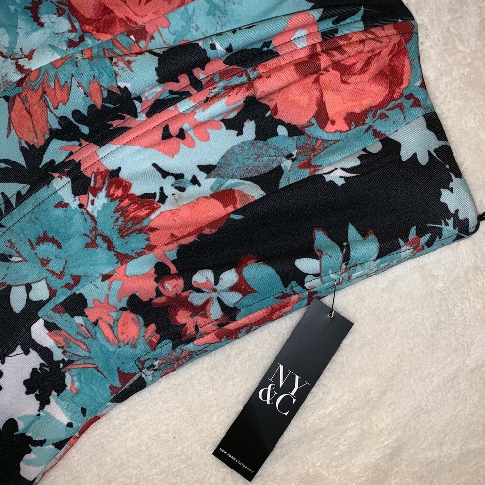 NY&C Floral Strapless Scuba Dress - Picture 3 of 5